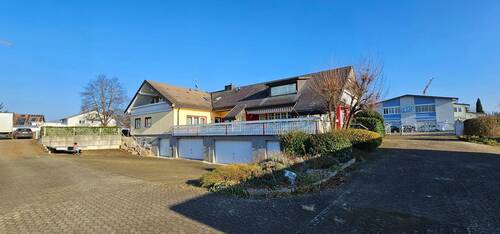 Südwestansicht - 1 Zimmer Mehrfamilienhaus, Wohnhaus zum Kaufen in Merdingen