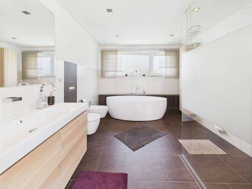 Badezimmer (EG) - 
