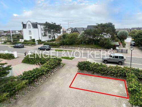 PKW-Stellplatz vor dem Hauseingang - 