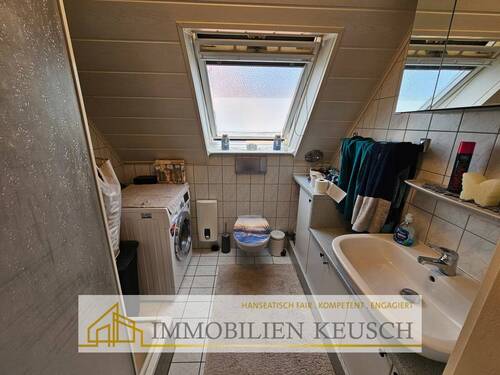 Duschbad mit Waschmaschinenanschluss OG - 