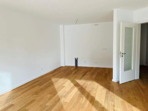 Wohnzimmer
- Etagenwohnung mit 107,00 m&sup2; in Mönchengladbach zur Miete