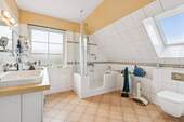Bad im Obergeschoss - 