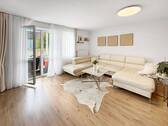Wohnzimmer mit Balkonzugang - 2-Zimmer-Wohnung mit Balkon, Garage und Gartennutzung in Troisdorf