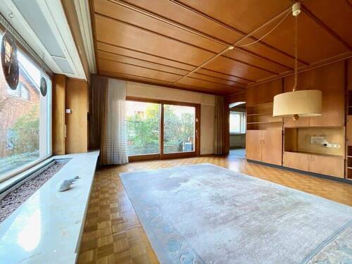 tolle Raumgrößen - 7 Zimmer Einfamilienhaus zum Kaufen in Bad Soden