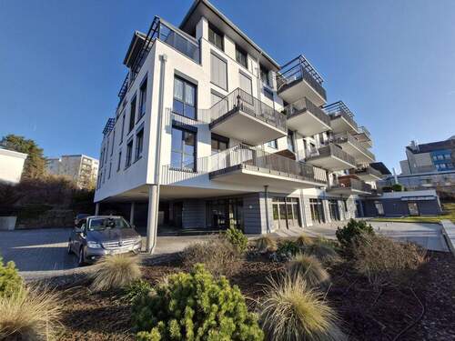 Diagonale Seiten - und Frontansicht, #165716 - 2 Zimmer Etagenwohnung in Würzburg