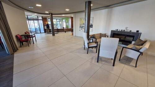 Großzügiges Foyer im EG (1), #110813 - Etagenwohnung mit 69,20 m² in Würzburg zur Miete