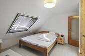Schlafzimmer 2 DG - 