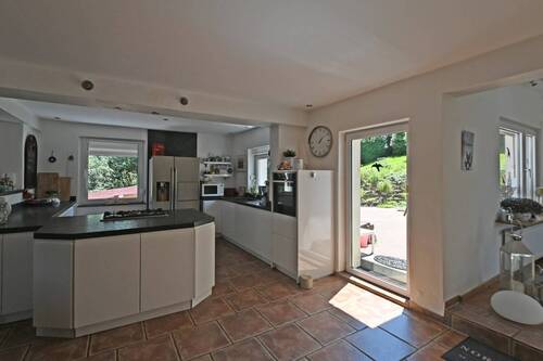 Küche - 5 Zimmer Einfamilienhaus in Heiligenhaus