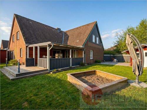 Hausansicht - 9 Zimmer Einfamilienhaus in Breklum