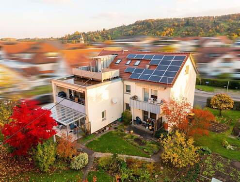 Drohnenaufnahme - 1 Zimmer Mehrfamilienhaus, Wohnhaus zum Kaufen in Winnenden