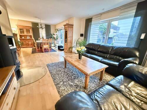 Wohnzimmer und Essbereich - 