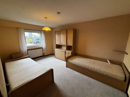 Schlafzimmer UG - 