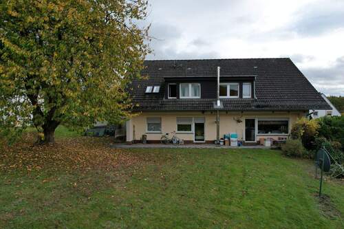 Hausansicht - 1 Zimmer Mehrfamilienhaus, Wohnhaus in Beverungen