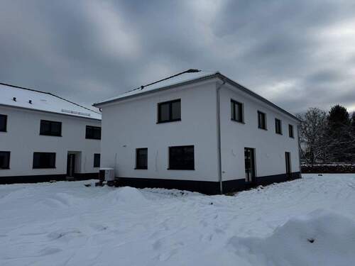 Bild 2 - 5 Zimmer Doppelhaushälfte zum Kaufen in Hermannsburg