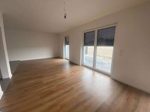 Wohnzimmer - 5 Zimmer Doppelhaushälfte in Hermannsburg