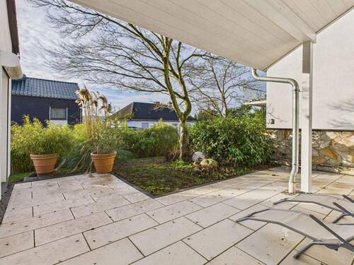 ruhige Terrasse - 5 Zimmer Einfamilienhaus in Wiesbaden