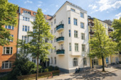 Hausansicht - 2 Zimmer Etagenwohnung zum Kaufen in Berlin