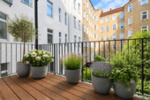 Balkon Gartenhaus - 2 Zimmer Etagenwohnung in Berlin
