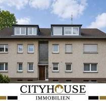 CITYHOUSE: Solide vermietetes Mehrfamilienhaus mit XXL Grundstück Balkonen, Garagen, Stellplätzen, - Köln / Elsdorf