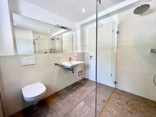 Badezimmer - 1.jpeg - 