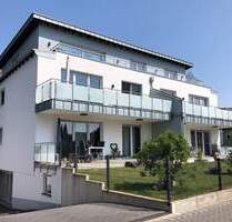 Hennef-Uckerath: BARRIEREFREIE 3 ZIMMER-WOHNUNG IN BESTLAGE MIT BALKON UND TG-STELLPLATZ, ca. 95 m² WFL. - Hennef (Sieg)