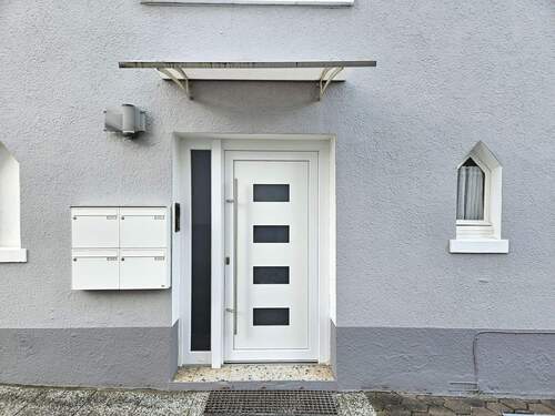 Hauseingang - Mehrfamilienhaus, Wohnhaus mit 360,00 m&sup2; in Wetter (Ruhr) zum Kaufen