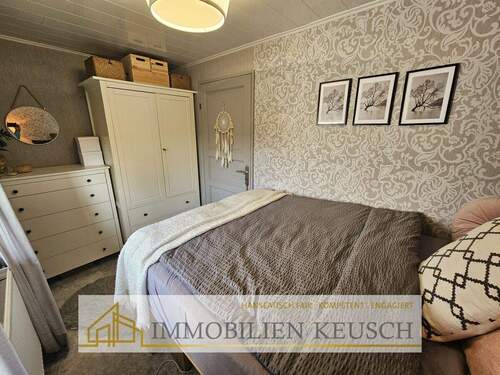 Schlafzimmer - 2 Zimmer Mehrfamilienhaus, Wohnhaus in Hambergen