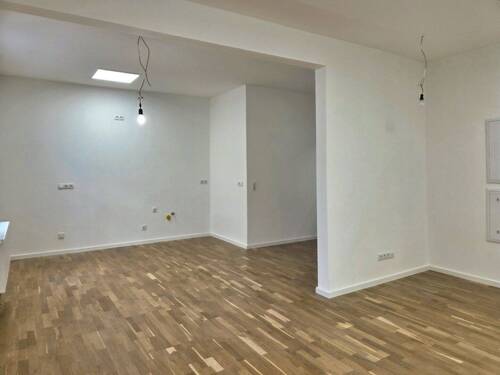 Blick zur Küchen-Installationswand - 2 Zimmer Etagenwohnung zur Miete in Bad Kissingen