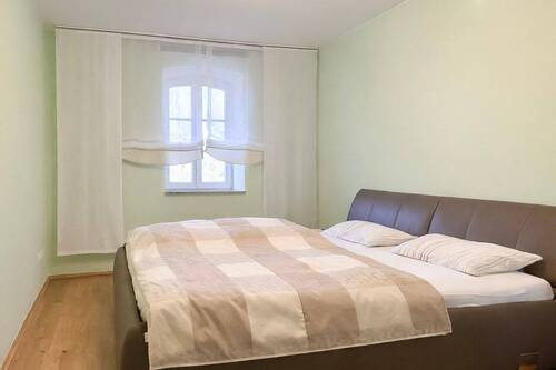 Geräumiges Schlafzimmer - 