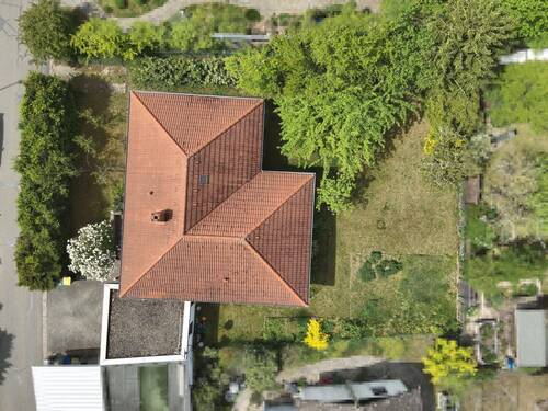 Vogelperspektive - Bungalow mit 100,00 m&sup2; in Heroldsbach zum Kaufen