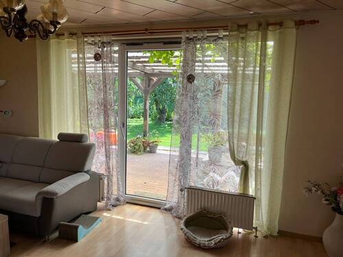 Wohnzimmer - Geräumiges EFH mit Blick auf den Deister