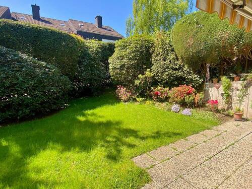 Garten - 3 Zimmer Etagenwohnung zum Kaufen in Solingen