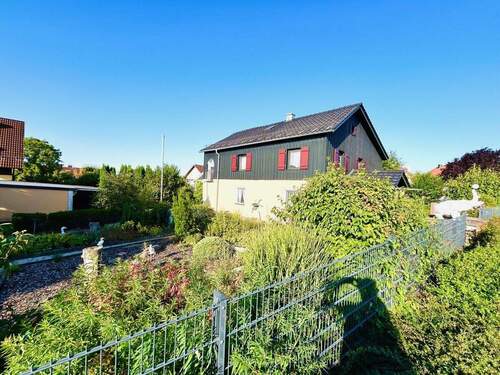 Ihr Pflanzgarten mit Haus von Nord-Osten - 