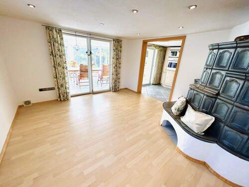 Im Erdgeschoss - Ihr Wohnzimmer gen Wintergarten & Küche - 