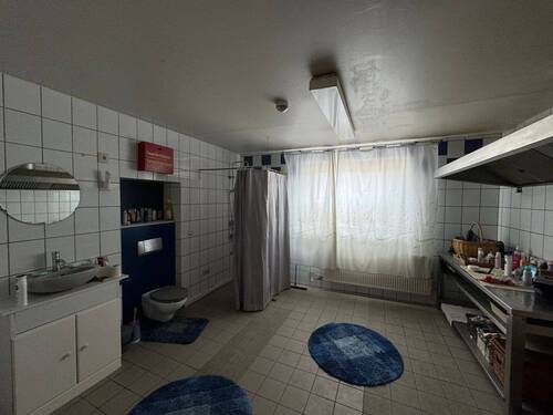 ehem. Küche Gaststätte - Mehrfamilienhaus, Wohnhaus mit 523,00 m&sup2; in Hohnhorst zum Kaufen