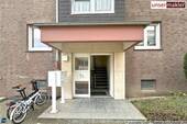 Haustüre-EG - 4 Zimmer Etagenwohnung zum Kaufen in Duisburg