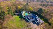 Luftbild - Einfamilienhaus mit 475,00 m&sup2; in Neuss zum Kaufen