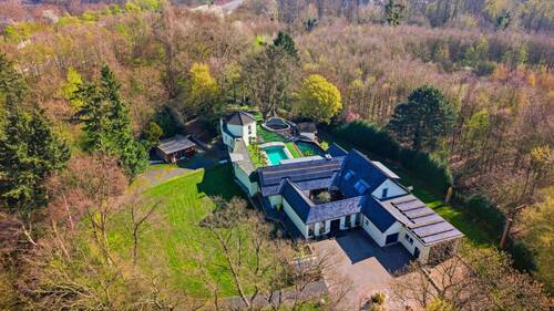 Luftbild - Einfamilienhaus mit 475,00 m&sup2; in Neuss zum Kaufen
