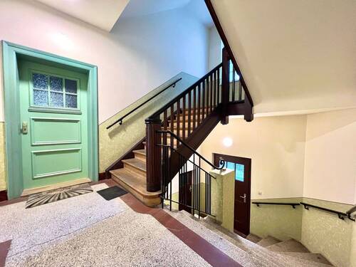 Sehr gepflegtes Treppenhaus - 2 Zimmer Etagenwohnung zur Miete in Leipzig