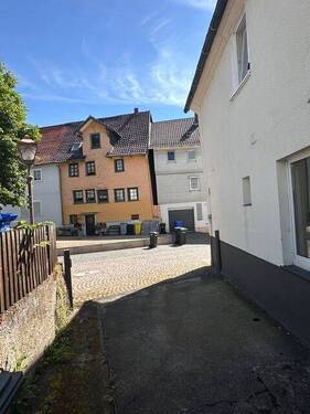 KFZ-Außenstellplatz - 