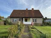 Einfamilienhaus mit Ausbaureserve - Einfamilienhaus mit Potential & Ausbaureserve in Müritznähe (ca. 500 m)
