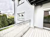 Ansicht und Balkon - 