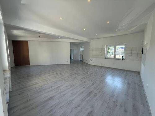 offener Wohn- und Essbereich / Küche - 