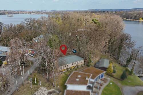 Luftaufnahme - Blick auf den Petzower See - Gewerbeobjekt am Petzower See - vermietet