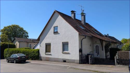 Vorderansicht Haus 1 - 8 Zimmer Mehrfamilienhaus, Wohnhaus in Hattingen / Baak