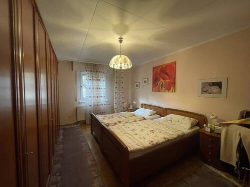 Schlafzimmer (EG) - 
