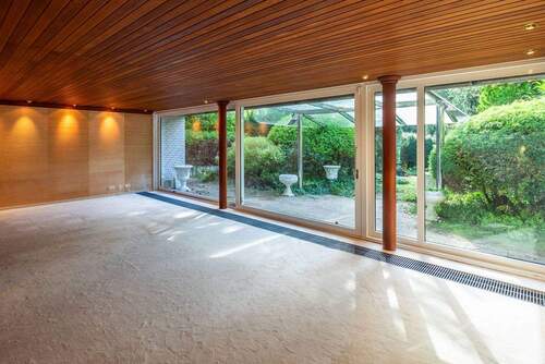 Wohnzimmer mit Gartenzugang - 