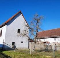 Streitwald, Bauernhaus mit Scheune auf 2.584 m² Grundstück - Frohburg