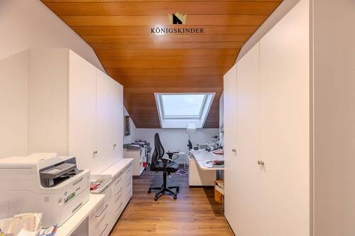 Auch ein Office ist da... - 