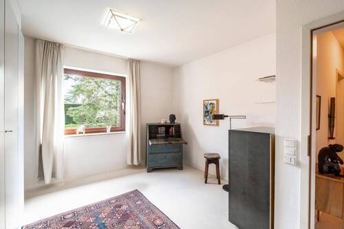 Arbeits-/Gästezimmer im EG - 